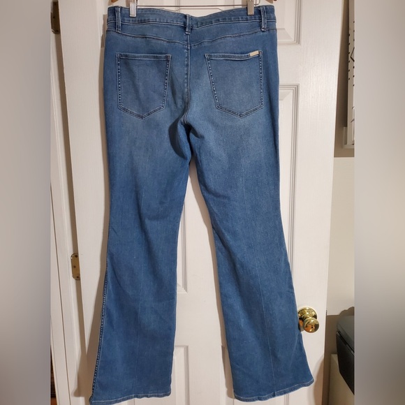 WHBM Everyday Soft Skinny Flare Jean,‎ 14 Long - Picture 2 of 5